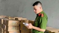 Triệt phá đường dây sản xuất, buôn bán cồn y tế giả quy mô lớn