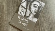 ‘Về trong lá trút’ gửi vào thinh không