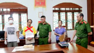 Bắt quả tang đối tượng mang 8 bánh ma túy đi tiêu thụ