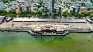 Sân khấu 'siêu khủng' sẵn sàng cho DIFF 2025 bên sông Hàn