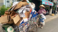 Lực lượng phi chính thức: Tuyến đầu trong tái chế, tái sử dụng chất thải