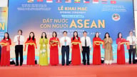Khai mạc Triển lãm ảnh 'Đất nước, con người ASEAN'