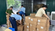 Hà Nội: Phát hiện hơn 5.000 lọ mỹ phẩm nhập lậu