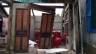 Lốc xoáy làm tốc mái 32 ngôi nhà
