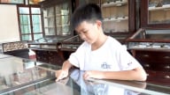Học sinh hào hứng khám phá khoa học tại Bảo tàng Địa chất Hà Nội