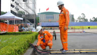 Thợ điện Thủ đô ngày đêm 'trực chiến' phục vụ Đại lễ A80