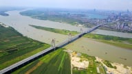 Thủ tướng yêu cầu tạo điều kiện cho Hà Nội phát triển trục sông Hồng