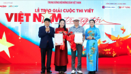 Diễn viên Bảo Thanh nhận giải Nhì cuộc thi viết 'Việt Nam trong tôi'