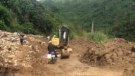 Thông tuyến các điểm sạt lở quốc lộ 16