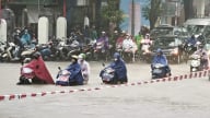 Hà Nội: Giao thông tê liệt