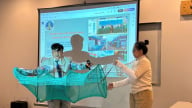 Túi đựng rác thải tàu cá - 'giải pháp xanh' trên biển