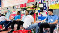 Co.opmart Quy Nhơn cùng khách hàng tham gia hiến máu nhân đạo