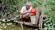 Hàng trăm hộ dân vùng U Minh thiếu nước ngọt