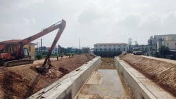 Bộ Nông nghiệp và Môi trường thúc các địa phương gia cố đê điều