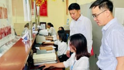 Lai Châu bắt nhịp ngay công việc để phục vụ người dân