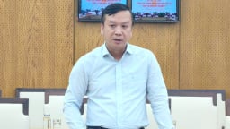 Nam sinh bị 'đánh trượt' sau 10 ngày nhập học được trở lại trường học tập