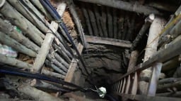 Bắt giữ 16 đối tượng khai thác khoáng sản trái phép