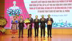 Công bố Chủ tịch và 4 Phó Chủ tịch UBND tỉnh Lào Cai mới