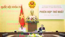 Ủy ban dự thảo sửa đổi Hiến pháp họp phiên đầu, thông qua 6 văn bản