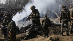 Nhiều căn cứ quân sự của Ấn Độ bị Pakistan tấn công