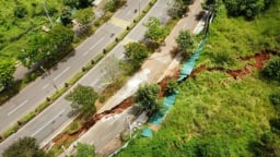 Sửa chữa đường Hồ Chí Minh sau sự cố sụt lún