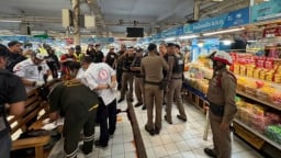 Xả súng ở khu chợ tại Bangkok, 6 người thiệt mạng