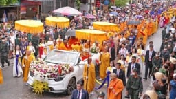 Trang nghiêm Lễ cung rước Xá lợi Phật tôn trí tại chùa Phúc Sơn