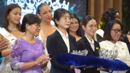 Giới thiệu vương miện và trao băng đeo cuộc thi hoa hậu, nam vương