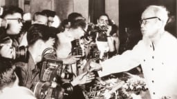 Nhà báo cách mạng Hồ Chí Minh