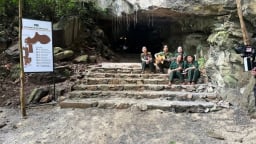 Khai trương Khu du lịch “Đường Trường Sơn huyền thoại - Hang Chỉ Huy”