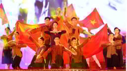 Cảm xúc công dân và tâm hồn tuổi trẻ