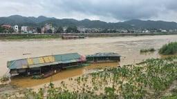 Lượng nước đổ về các sông tăng cao