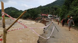 Còn gì sau lũ dữ...