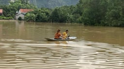 Hàng trăm hộ dân ở Lạng Sơn bị cô lập do mưa lũ