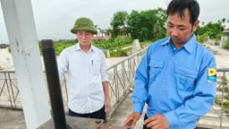 Chống lũ ở xứ Đông: [Bài 2] Cánh cống không ngủ giữa dòng nước xiết
