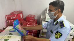 Quảng Bình phát hiện số lượng lớn thực phẩm không rõ nguồn gốc