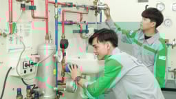 Gắn nhà trường với doanh nghiệp để phát triển nguồn nhân lực chất lượng cao