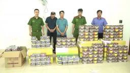 Tiếp tục đấu tranh ngăn chặn, đẩy lùi tình trạng buôn lậu