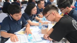 EPU đồng hành cùng thí sinh tại Ngày hội tư vấn chọn nguyện vọng