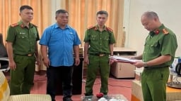 Cấp dưới tham ô 2,7 tỷ đồng, nguyên Chủ tịch phường bị khởi tố