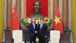 Chủ tịch nước Lương Cường tiếp Ủy viên trưởng Nhân đại toàn quốc Trung Quốc