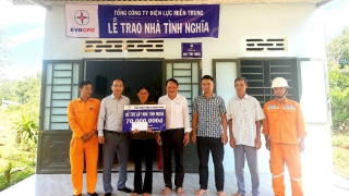 Công ty Điện lực Đắk Nông bàn giao nhà tình nghĩa cho các hộ nghèo