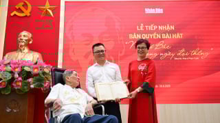 'Như có Bác trong ngày đại thắng’ là bài hát của nhân dân