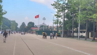 Quảng trường Ba Đình đang được mở rộng