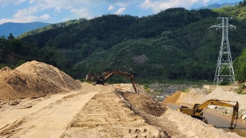 Lai Châu thông qua có điều kiện dự án khai thác cát ở Nậm Hàng