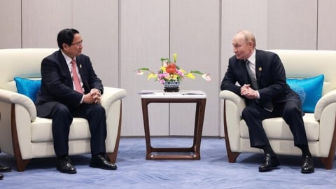 Thủ tướng Phạm Minh Chính gặp Tổng thống Putin
