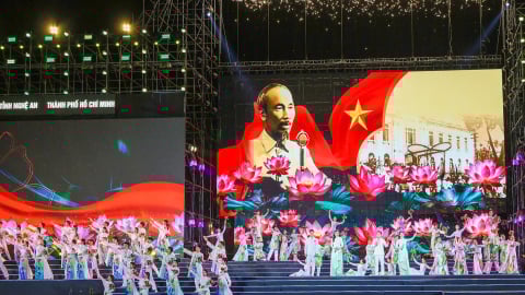 Bế mạc Lễ hội Làng Sen