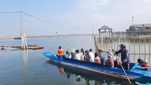 Ra mắt điểm đến sinh thái giảm nhựa tại Đầm Chuồn