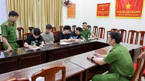 Tạm giữ hình sự nhóm thanh niên chạy xe tốc độ cao, quay clip đăng TikTok