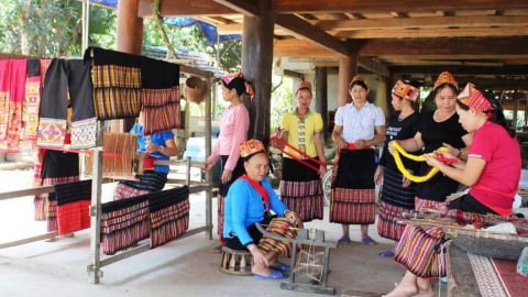 Nghề dệt thổ cẩm được công nhận di sản văn hóa phi vật thể quốc gia